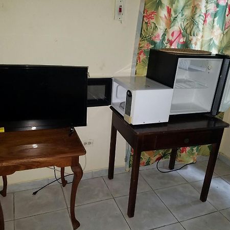 Tropical Court Hotel Montego Bay Zewnętrze zdjęcie
