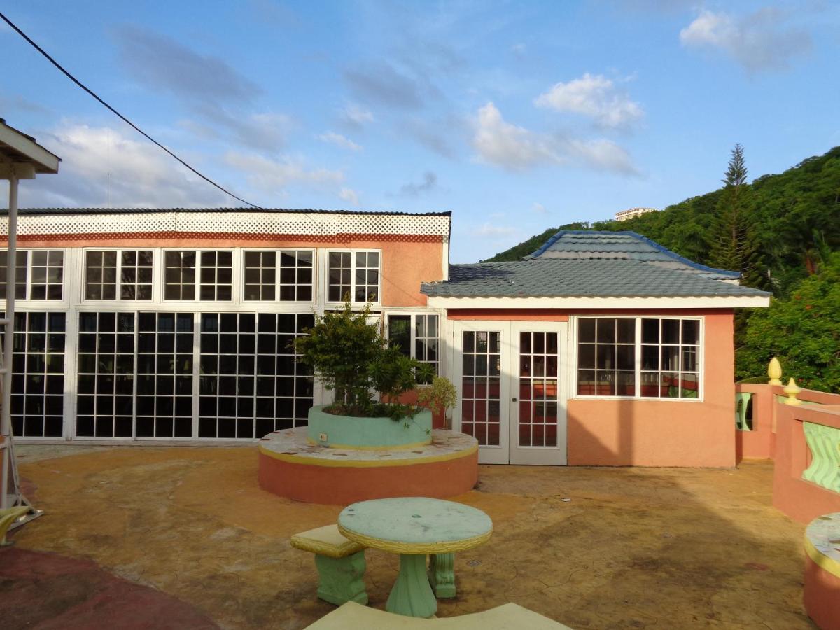 Tropical Court Hotel Montego Bay Zewnętrze zdjęcie