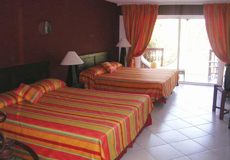 Tropical Court Hotel Montego Bay Zewnętrze zdjęcie